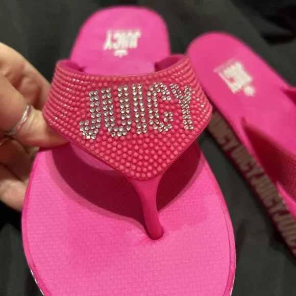 Juicy Couture Women's Sandals Fuchsia Hot Pink FlipFlops - Picture 2 of 4